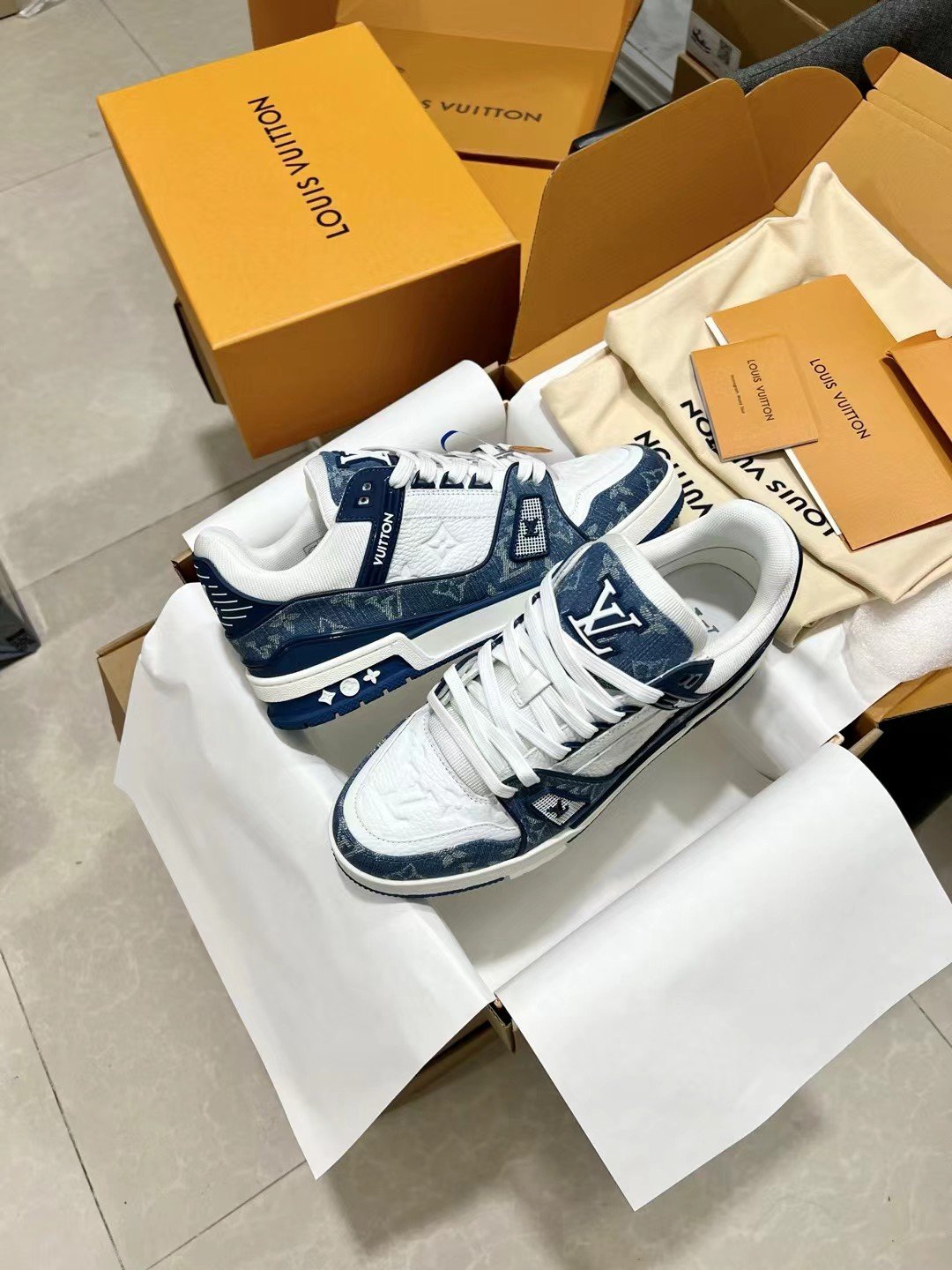 Louis Vuitton Chunky Trainer Sneakers – Blue & White - Image 7