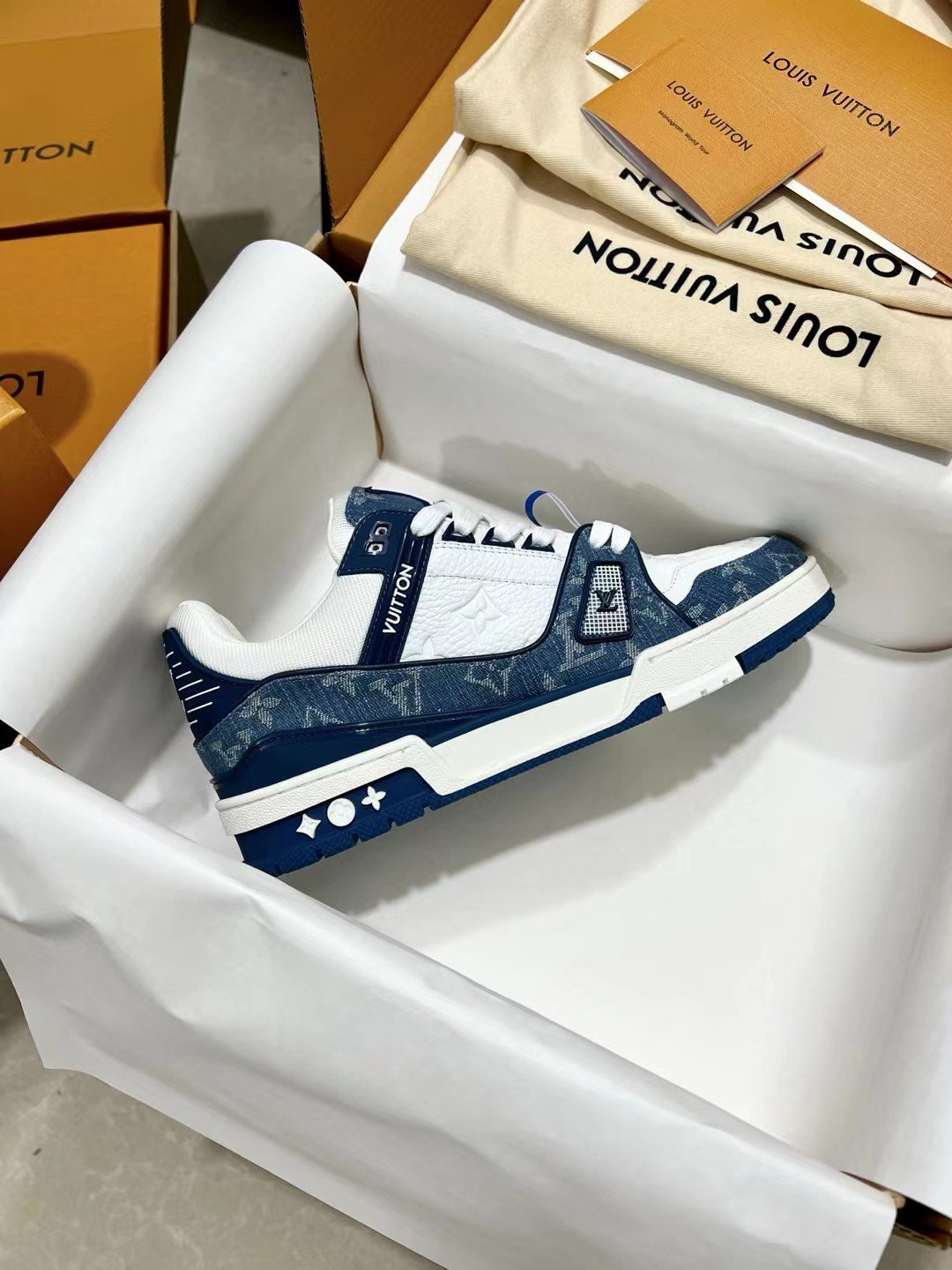 Louis Vuitton Chunky Trainer Sneakers – Blue & White - Image 4