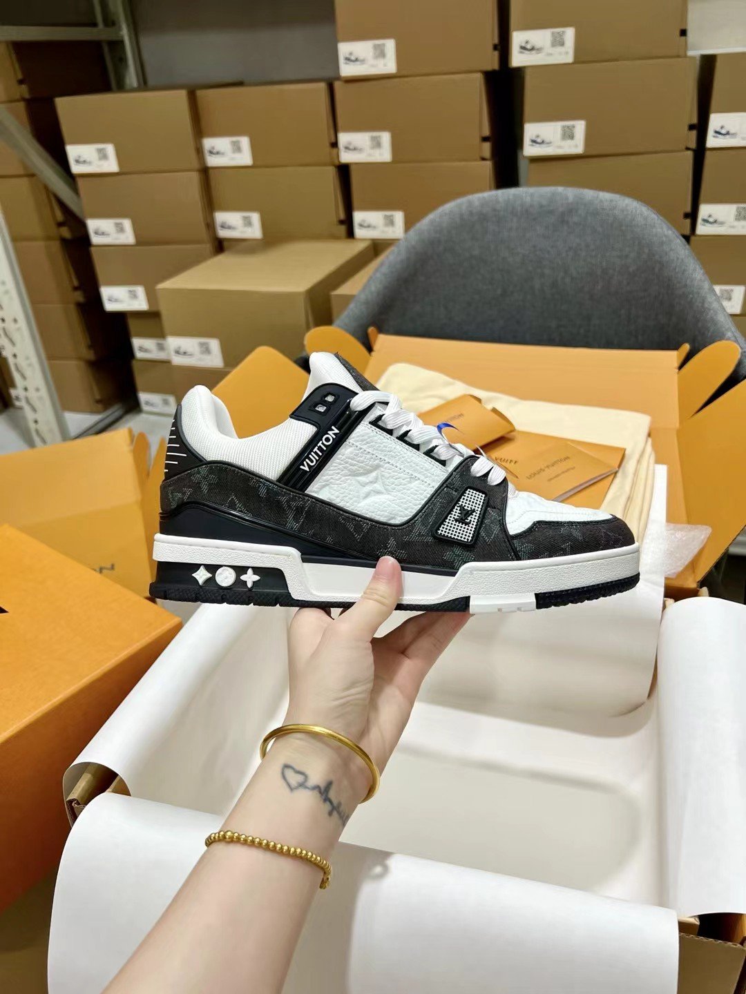 Louis Vuitton Chunky Trainer Sneakers – Black & White