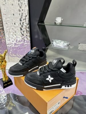 Louis Vuitton Chunky Trainer Sneakers – Black