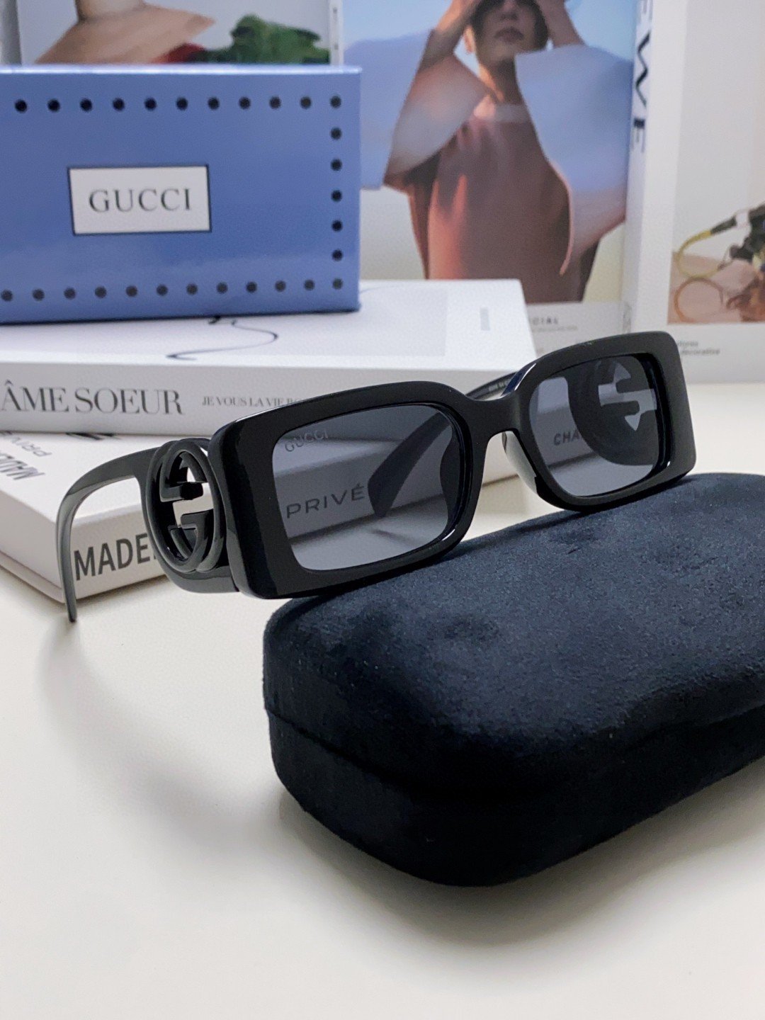 Gucci Slim Rectangular Fashion Sunglasses with beret styling - Image 2