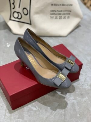 Salvatore Ferragamo Vara Bow Round-Toe Pumps