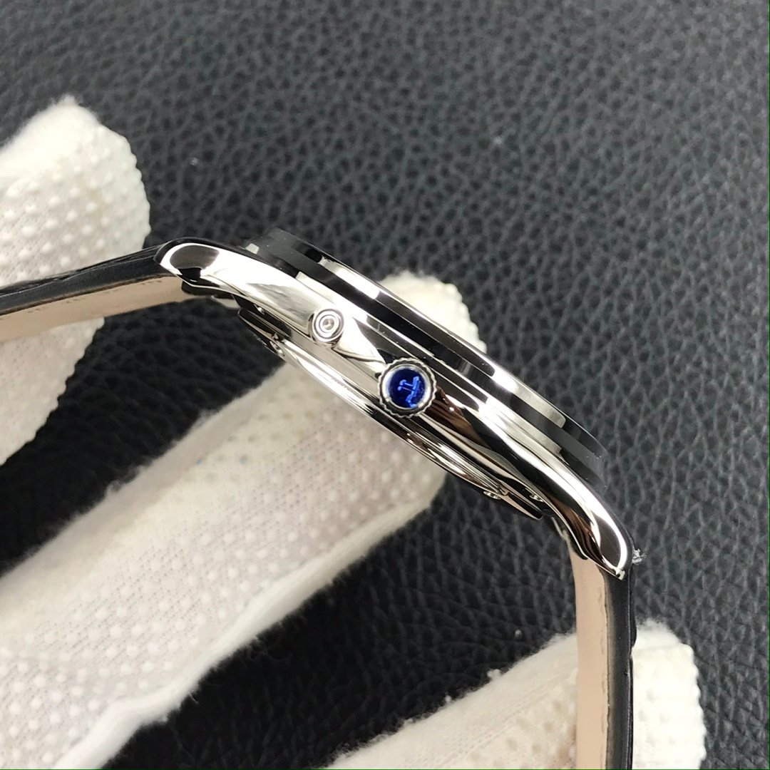Jaeger-LeCoultre Master Ultra Thin Moon 39mm Watch - Image 6