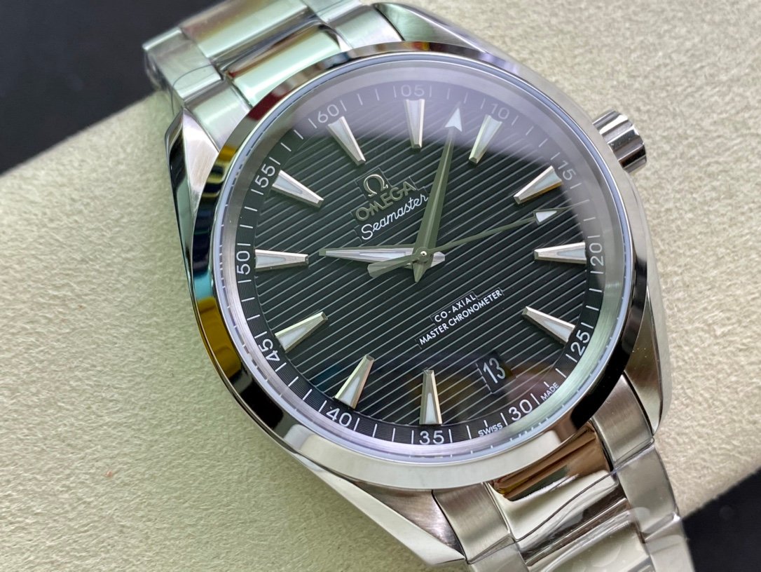 Omega Seamaster Aqua Terra 150M - Image 7