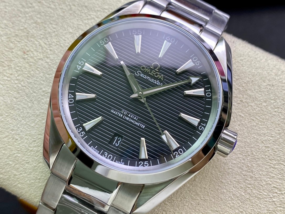Omega Seamaster Aqua Terra 150M - Image 6