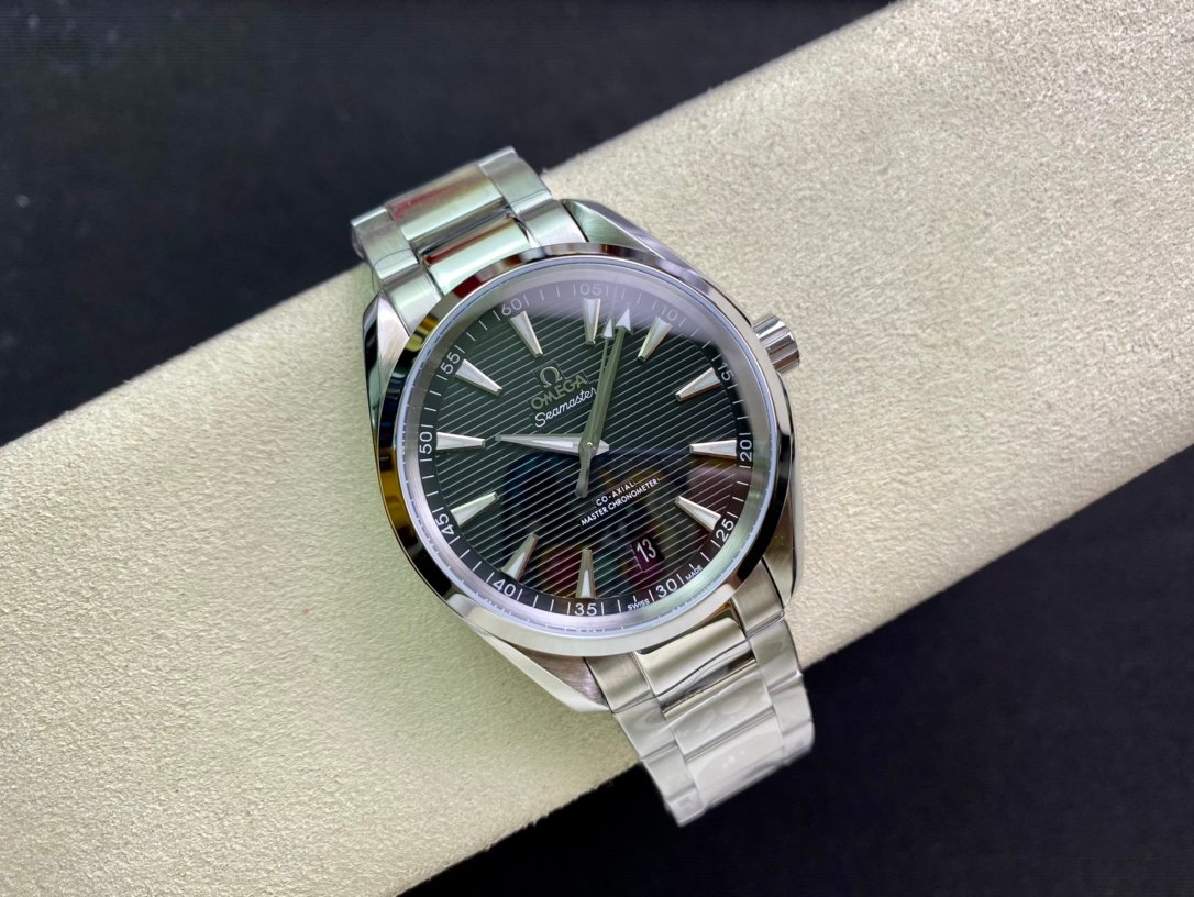 Omega Seamaster Aqua Terra 150M - Image 5