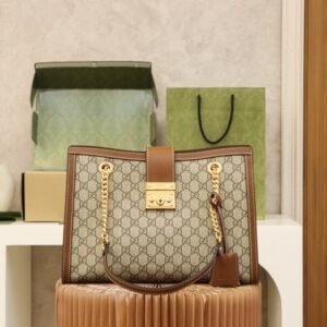 Gucci Padlock GG Medium Shoulder Bag – Brown