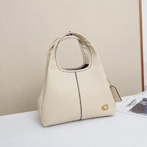 Coach Basket Tote – Chalk