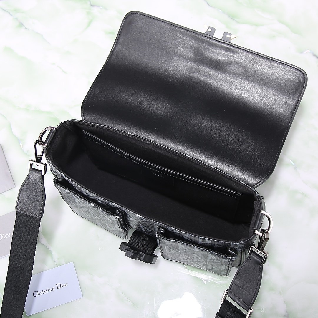 Dior Hit the Road Shoulder Bag - Image 3