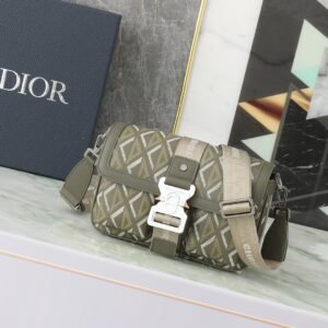 Dior Hit The Road Bag – Khaki CD Diamond