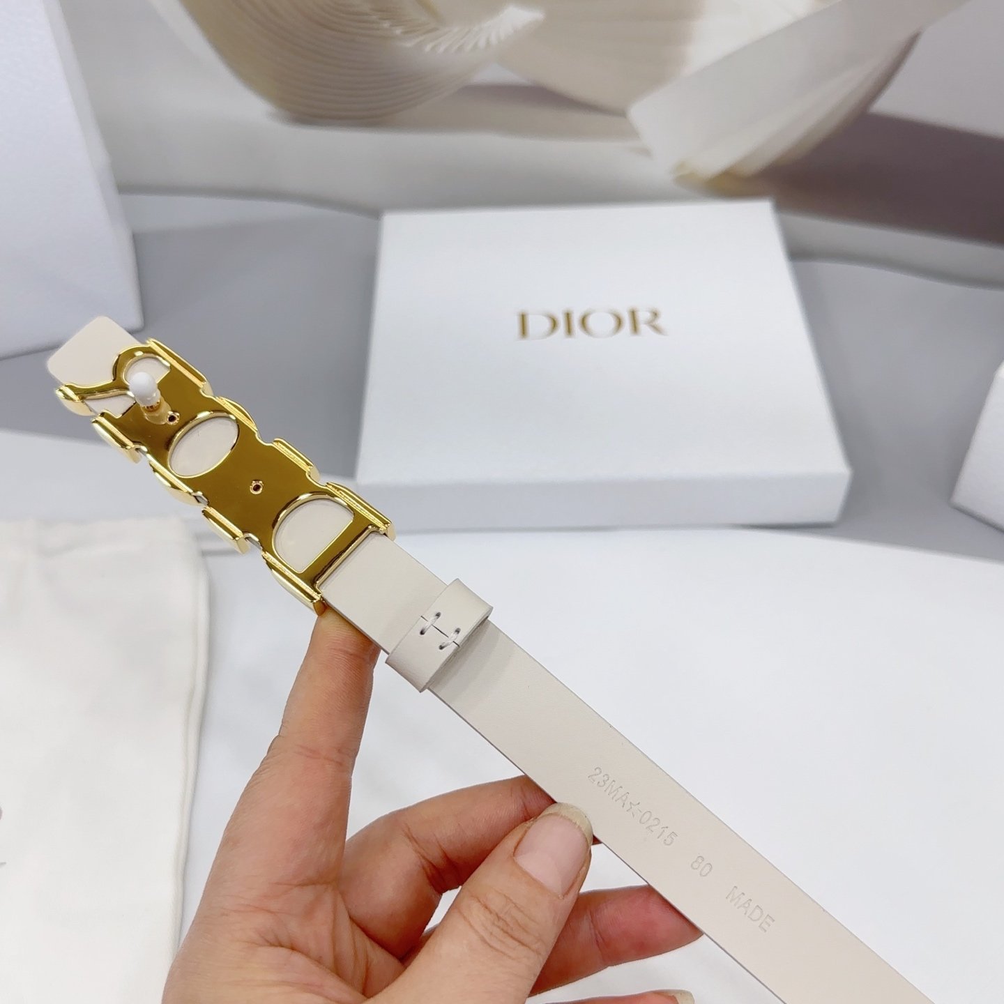 Dior Logo 20mm Belt – Ivory Calfskin Leather (Gold Logo) - Image 2