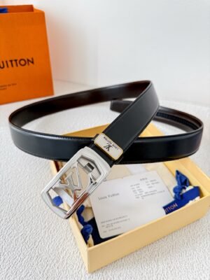 Louis Vuitton LV Initiales 40mm Reversible Belt – Taurillon Leather