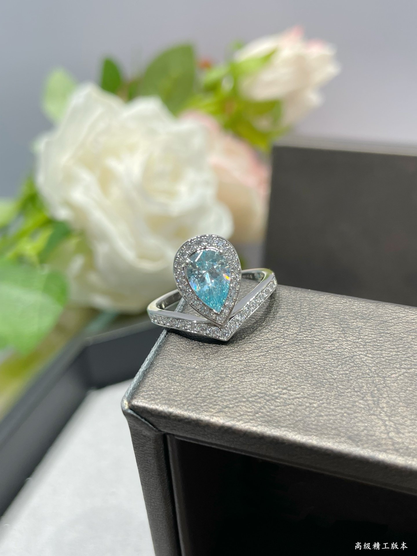 Chaumet Joséphine Aigrette Aquamarine Ring - Image 4