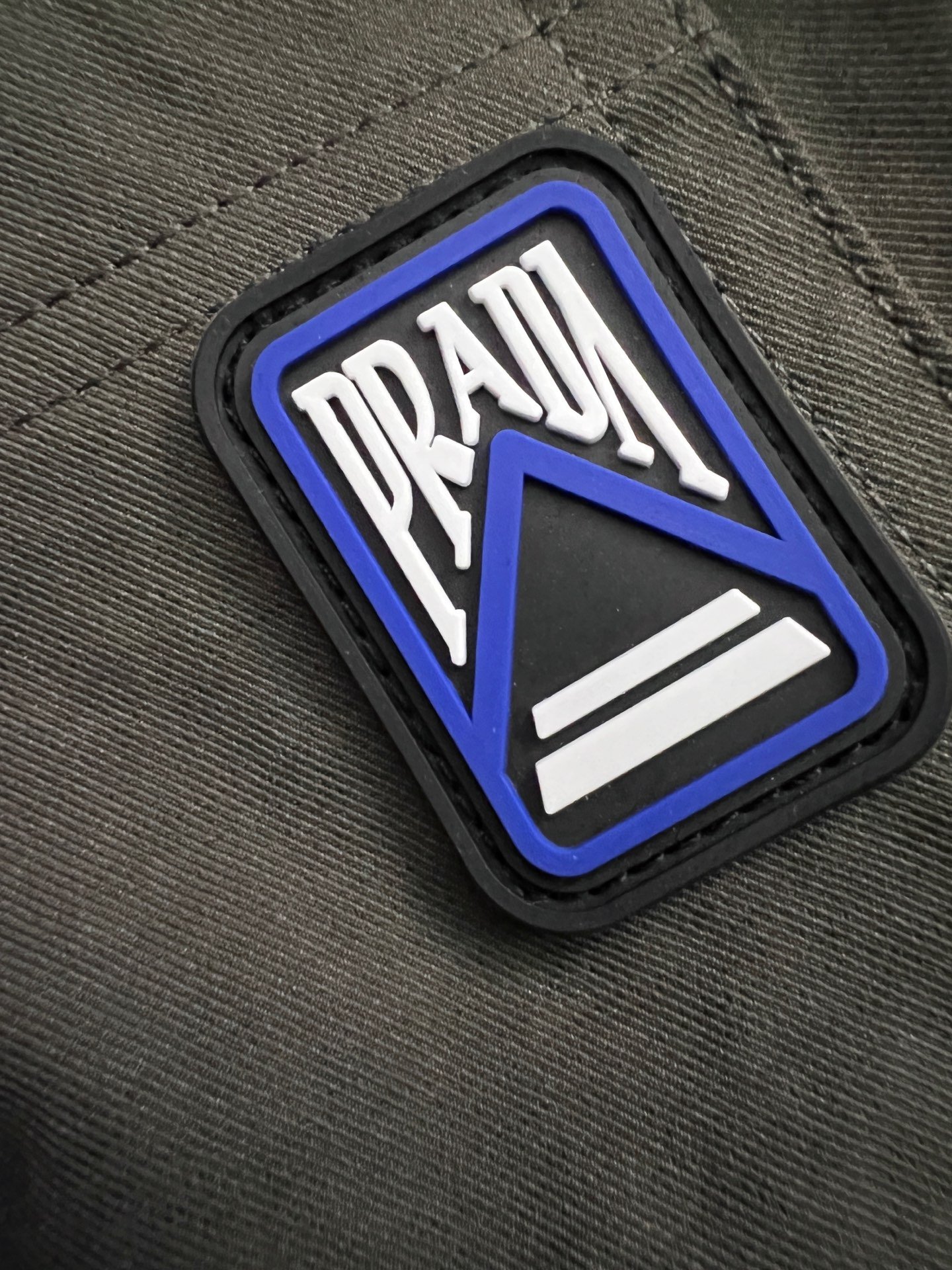 Prada 2025 Straight-Leg Casual Pants – Olive Green - Image 7