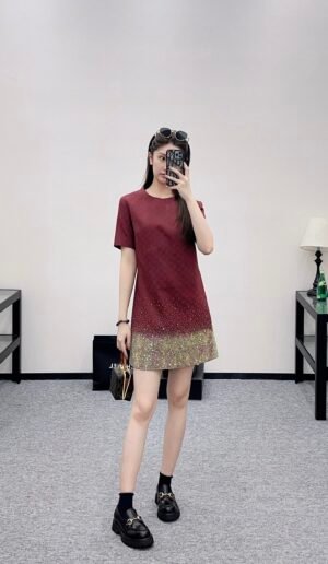 Gradient Hem Short-Sleeve Mini Dress – Burgundy & Gold